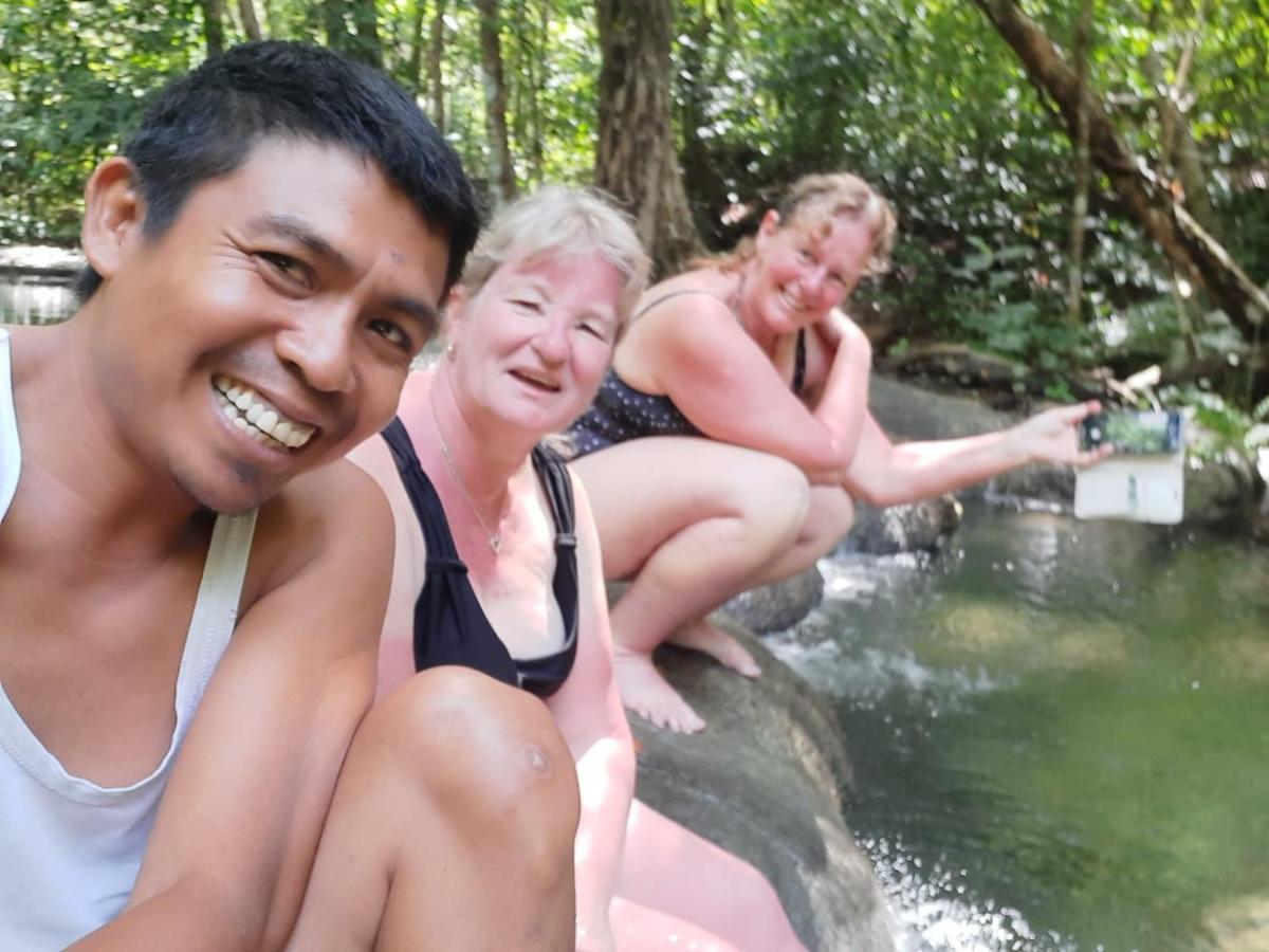 Boneputeh Homestay Taliwang Eksteriør billede