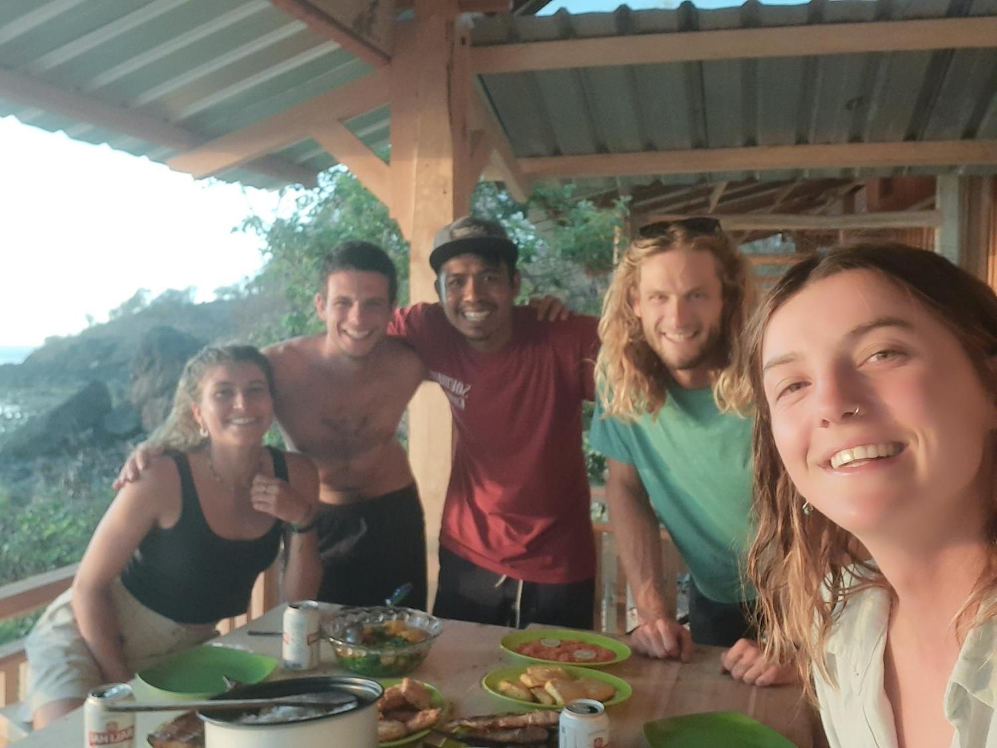 Boneputeh Homestay Taliwang Eksteriør billede